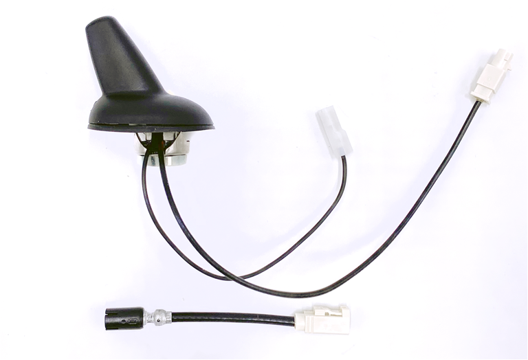 Imagen del producto ANTENA TECHO SHARK AMPLIFICADA AM/FM.Conect. Fakra